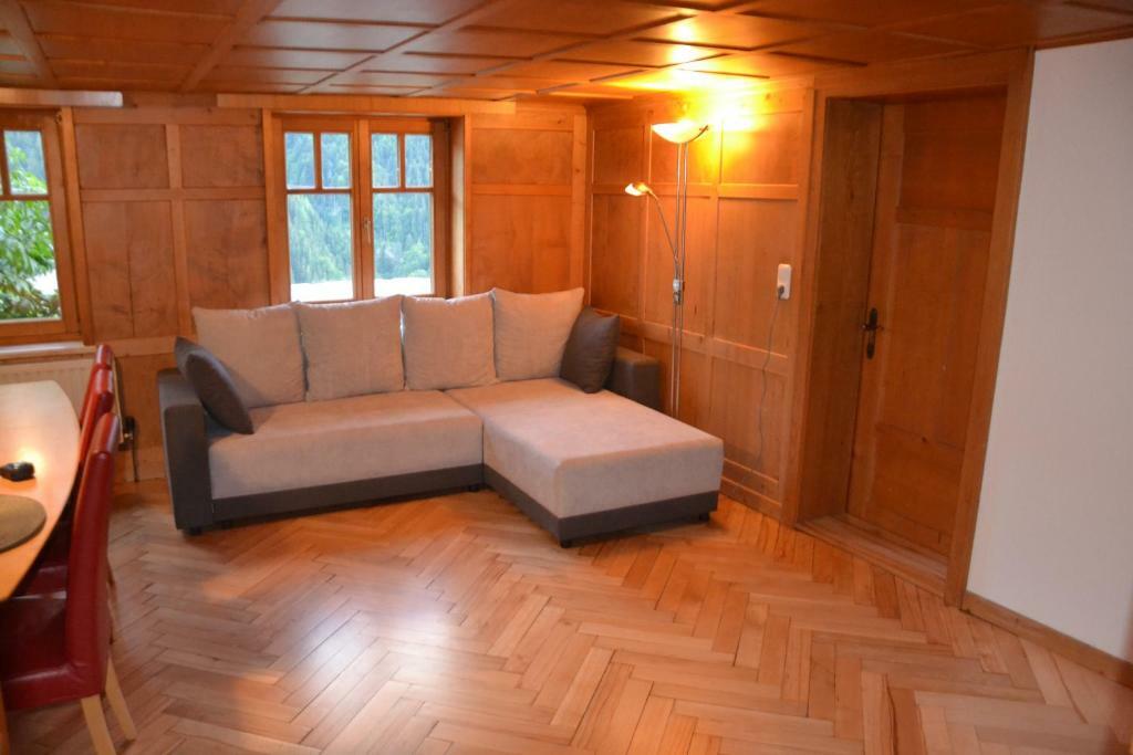 Sunnaschi Appartements - Wohnungen Oder Gesamt Als "Huette" 拉特恩斯 外观 照片